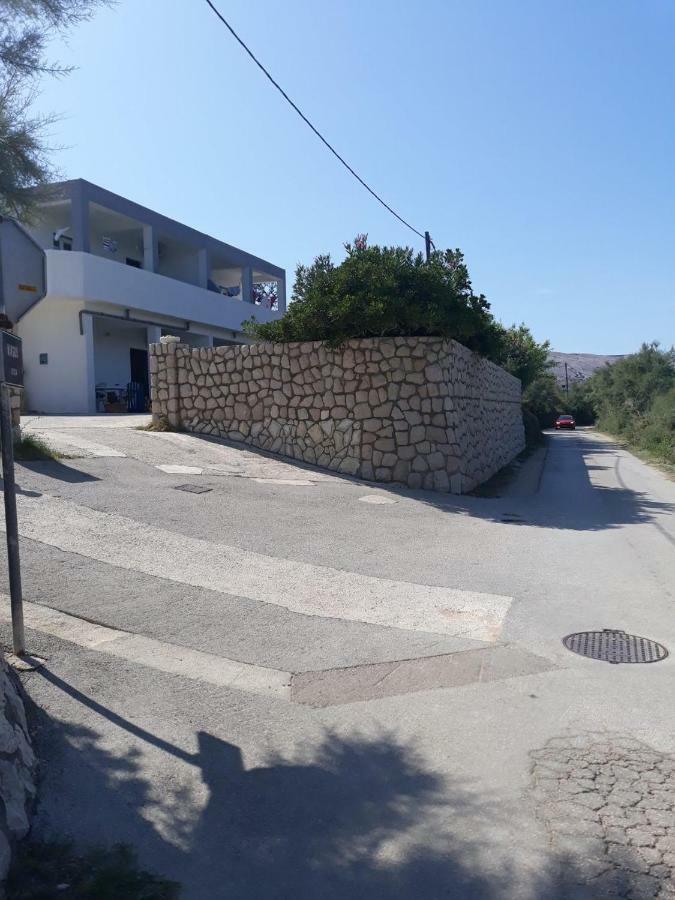 Apartments Boki Pag Town Luaran gambar