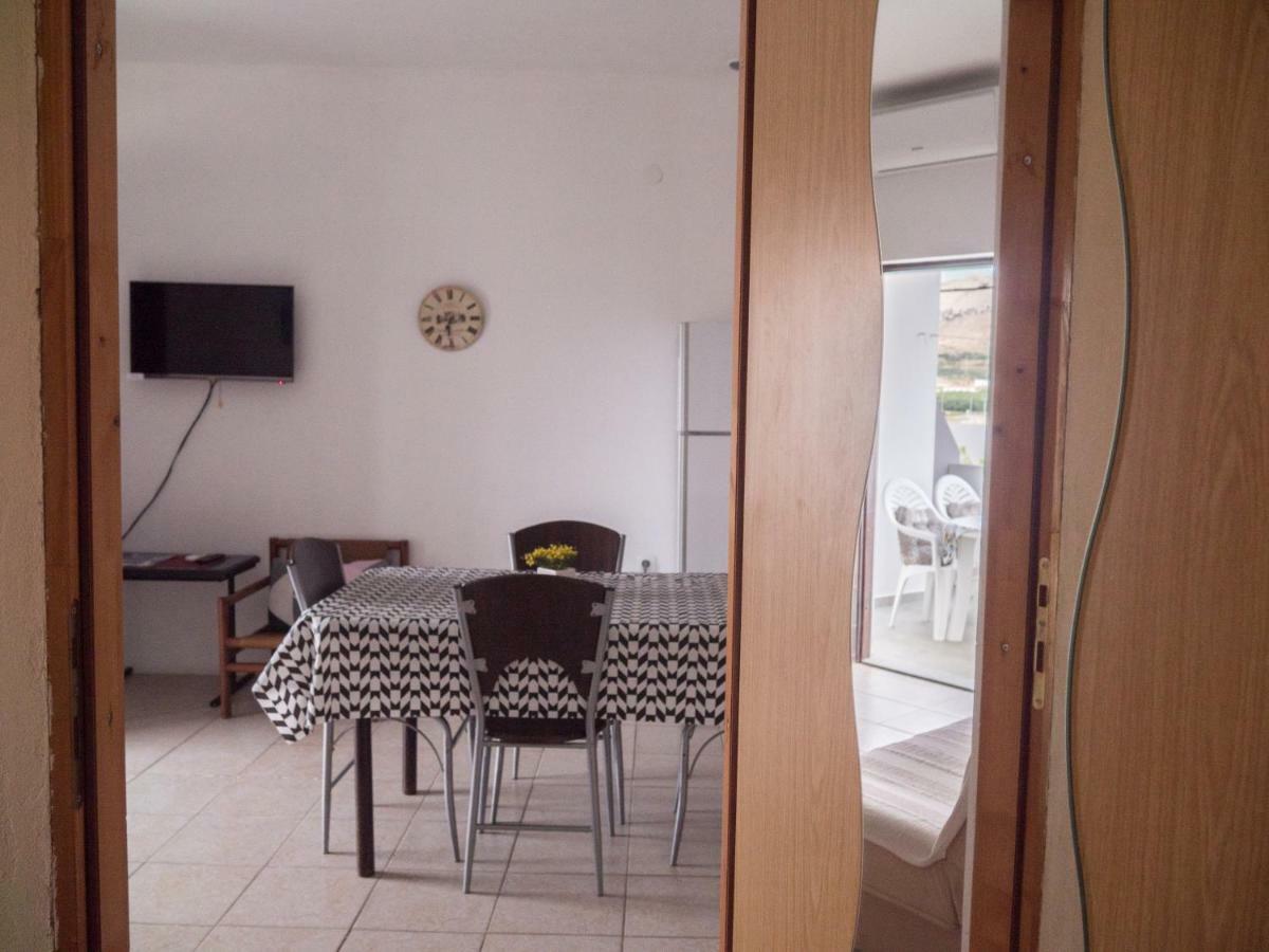 Apartments Boki Pag Town Luaran gambar